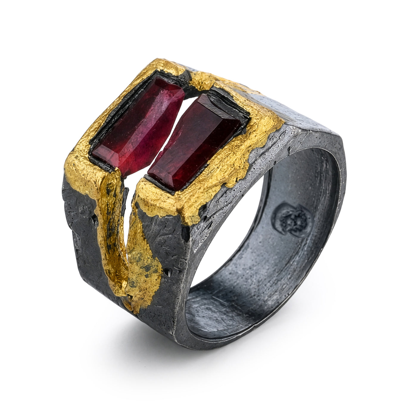 Lur Ruby Silver Ring
