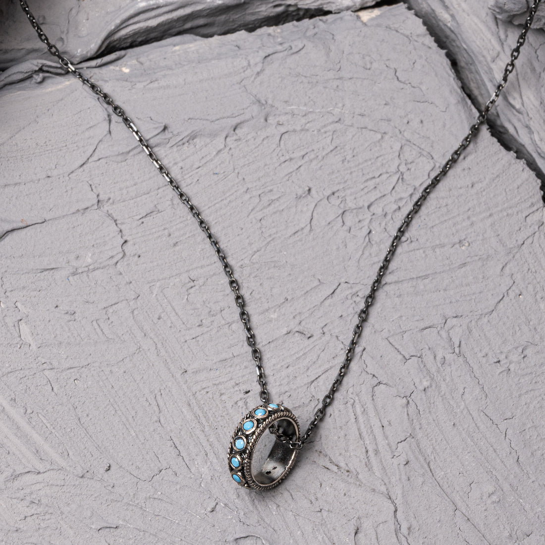 Mesh Silver Turquoise Stone Necklace