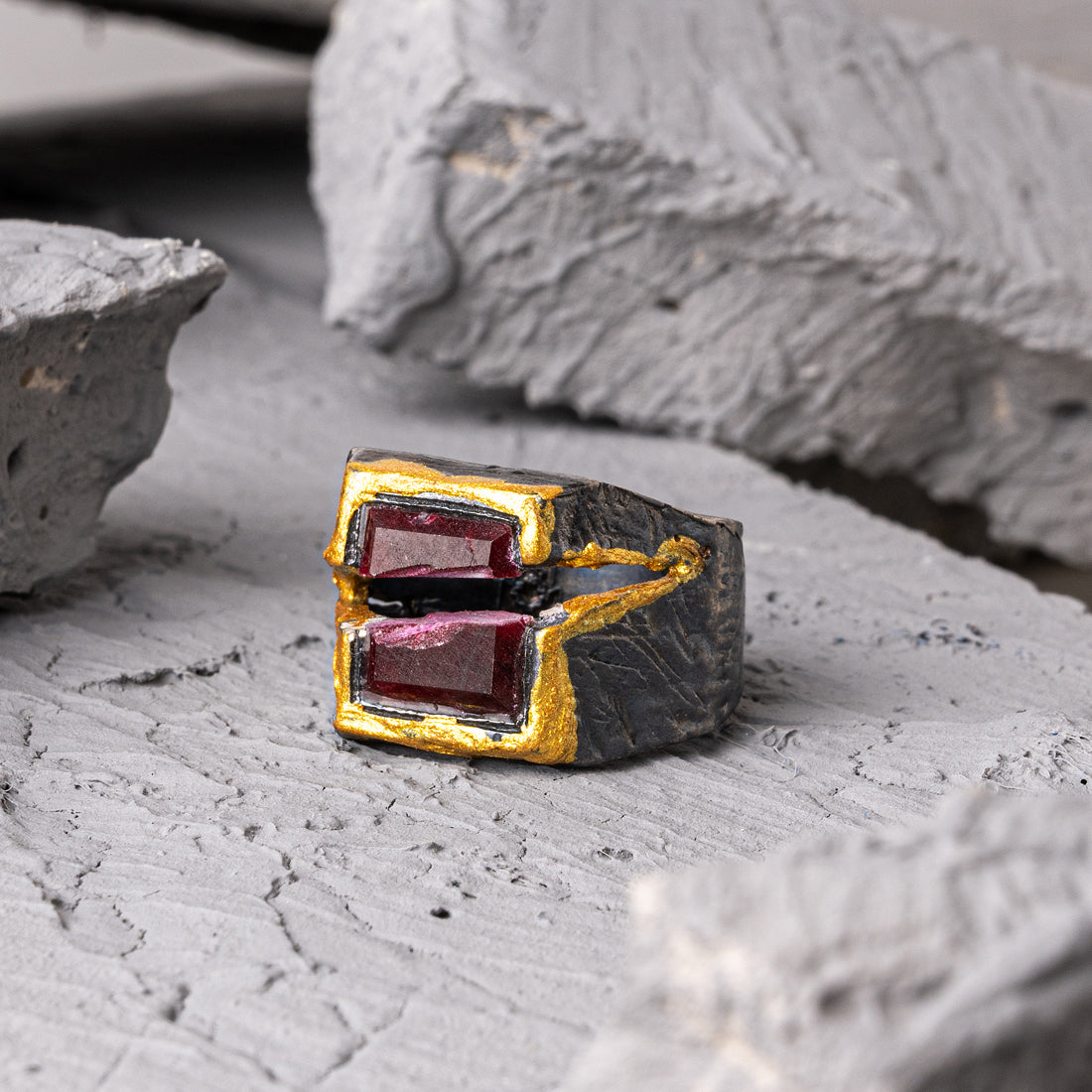 Lur Ruby Silver Ring